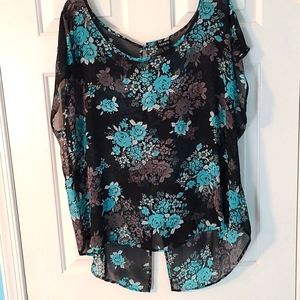 Torrid Size 2 Black Floral Button Back Top